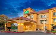 Exterior 3 La Quinta Inn & Suites by Wyndham Manteca - Ripon