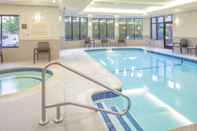 Kolam Renang Hilton Garden Inn Plymouth