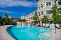 Swimming Pool West Inn & Suites