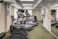 Fitness Center Courtyard by Marriott Kansas City Country Club Plaza