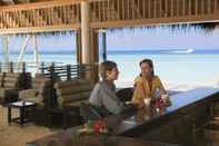 Bar, Cafe and Lounge Veligandu Island Resort & Spa