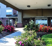 Bên ngoài 4 Country Inn & Suites by Radisson, Fairborn South, OH