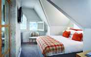 Bedroom 6 Barnett Hill - Luxury Hotel