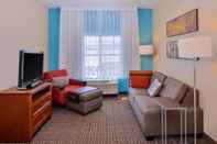 Common Space TownePlace Suites Thousand Oaks Ventura County