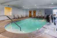 Swimming Pool Comfort Suites Marysville - Yuba City