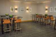 Bar, Cafe and Lounge Hilton London Canary Wharf