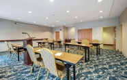 Dewan Majlis 6 Hampton Inn & Suites Rockland