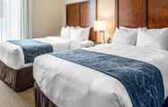 ห้องนอน 2 Comfort Suites Near Potomac Mills