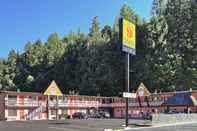 Bangunan National 9 Inn Placerville