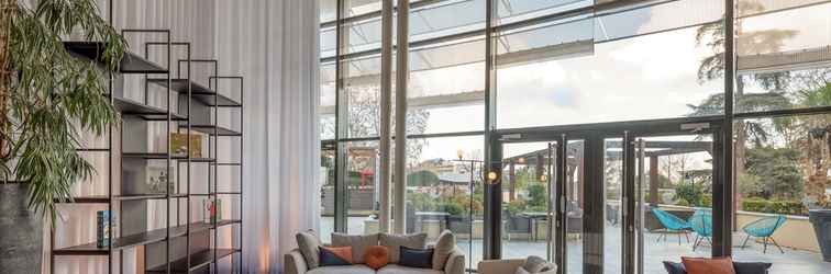 Sảnh chờ Hilton Evian-les-Bains