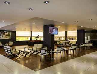 Lobby 2 iH Hotels Pomezia Selene