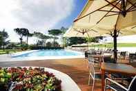 Swimming Pool iH Hotels Pomezia Selene