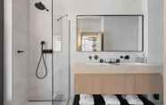 In-room Bathroom 4 Amfora Hvar Grand Beach Resort