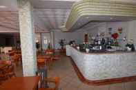 Bar, Cafe and Lounge Aparthotel Vidalbir
