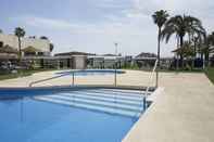 Swimming Pool Medplaya Hotel Pez Espada