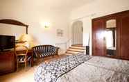 Kamar Tidur 4 Hotel Rural Monnaber Nou & SPA