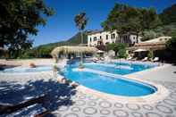 Swimming Pool Hotel Rural Monnaber Nou & SPA