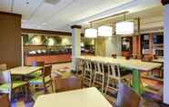 Restaurant 7 Fairfield Inn & Suites by Marriott Warner Robins