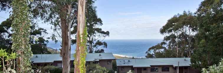 Bangunan Beacon Point Ocean View Villas