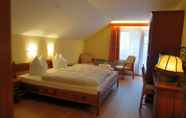 Bedroom 5 Schwarzwaldhotel Hotel Brandbach