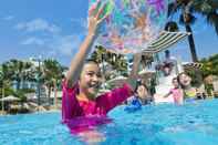 Swimming Pool Disney's Hollywood Hotel