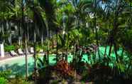 Kolam Renang 3 Grande Florida Beachside Resort