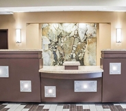 Lobby 4 Comfort Suites Perrysburg - Toledo South