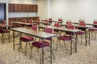 Functional Hall Comfort Suites Perrysburg - Toledo South