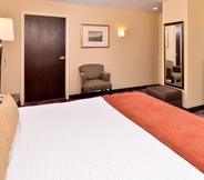 Bedroom 4 Best Western Plus Fairfield Hotel