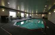 Swimming Pool 3 Hampton Inn Searcy