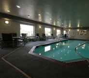 Swimming Pool 3 Hampton Inn Searcy