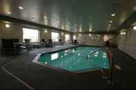 Swimming Pool Hampton Inn Searcy