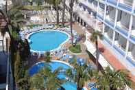 Swimming Pool Hotel Apartamentos Solimar