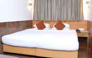 Bedroom 4 Ramee Guestline Hotel Khar