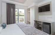 Kamar Tidur 3 Hotel Oasis Park Splash