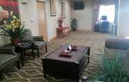 Lobby 4 Comfort Inn Downtown - University Area