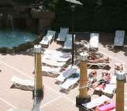 Swimming Pool 5 Hotel Reymar