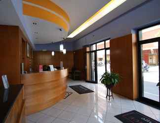 Lobi 2 Hotel Nice