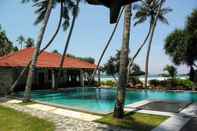 Kolam Renang Weligama Bay Resort