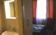 In-room Bathroom 6 Athens Moka Hotel