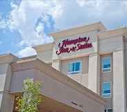 Exterior 2 Hampton Inn & Suites Waxahachie