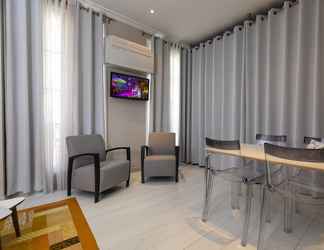 Lobi 2 Residence & Spa Le Prince Regent