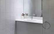 Toilet Kamar 2 Mercure Perth On Hay