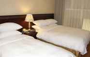 Bedroom 2 Provista Hotel
