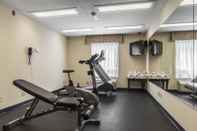 Fitness Center Quality Inn Airport