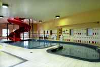 Swimming Pool Quality Inn Airport