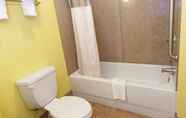 In-room Bathroom 3 Home Town Inn Ringgold