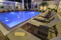 Swimming Pool Hotel Lero