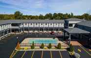 Exterior 7 Days Inn & Suites by Wyndham Niagara Falls/Buffalo