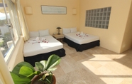 Kamar Tidur 4 Hotel Villamar Princesa Suites